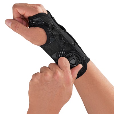 The Compression Adjusting Wrist Brace 1