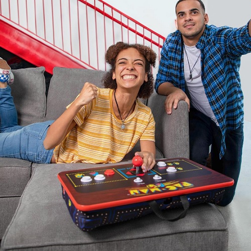 Pacman-Armchair-TV-Arcade